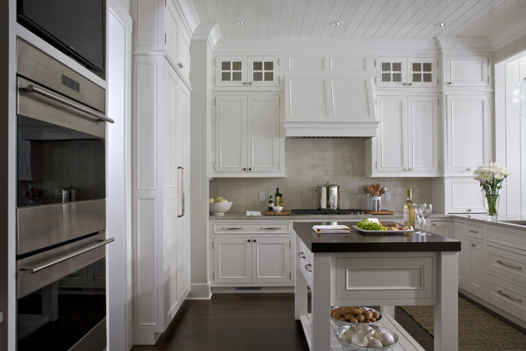 Chic Country Kitchen-Harbor Springs, MI