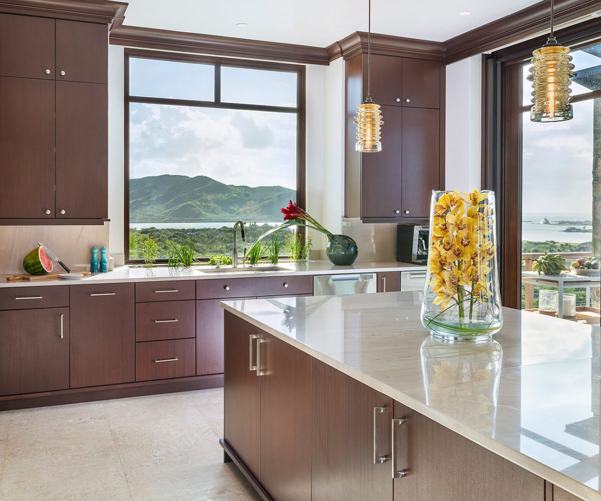 Tropical Mahogany Kitchen with Metallic Notes